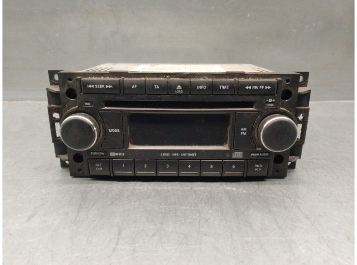 Replacement audio system / CD radio for Dodge Caliber 2.0 16V CRD CAT OEM IAM reference P05064363AB 5064362AA 