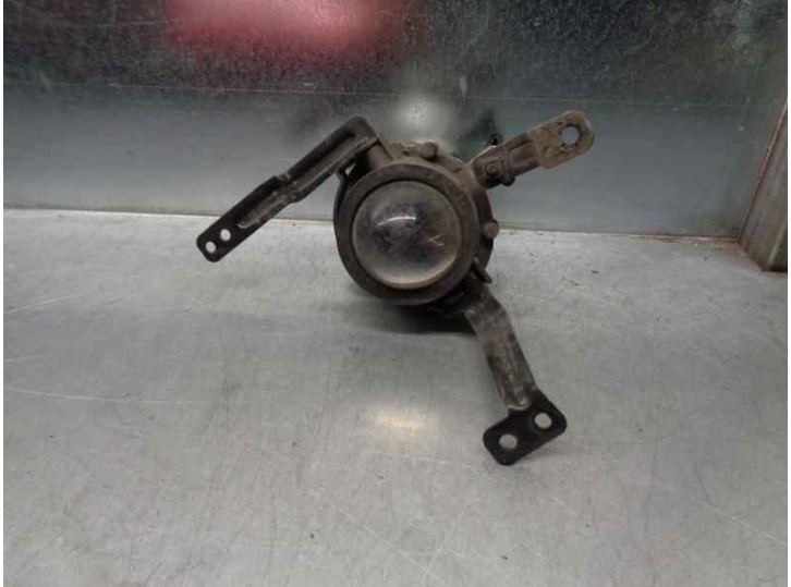 Recambio de faro antiniebla izquierdo para kia cee´d 1.6 crdi cat referencia OEM IAM 922011H000 