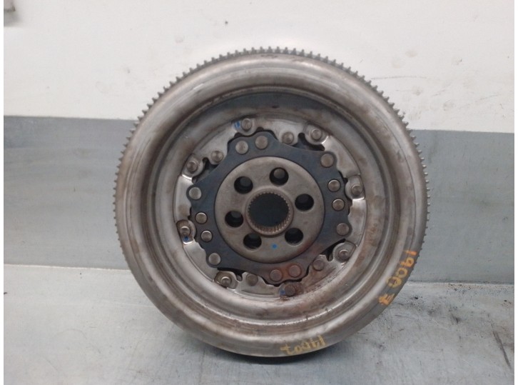 Recambio de volante motor para volkswagen passat variant (365) 2.0 tdi referencia OEM IAM 03C105269H 