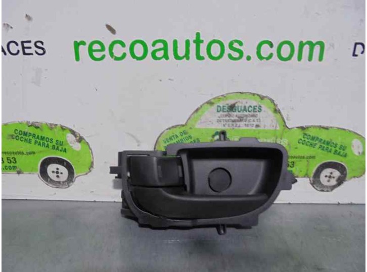 Recambio de maneta interior trasera izquierda para toyota aygo 1.0 cat referencia OEM IAM 692060D281  