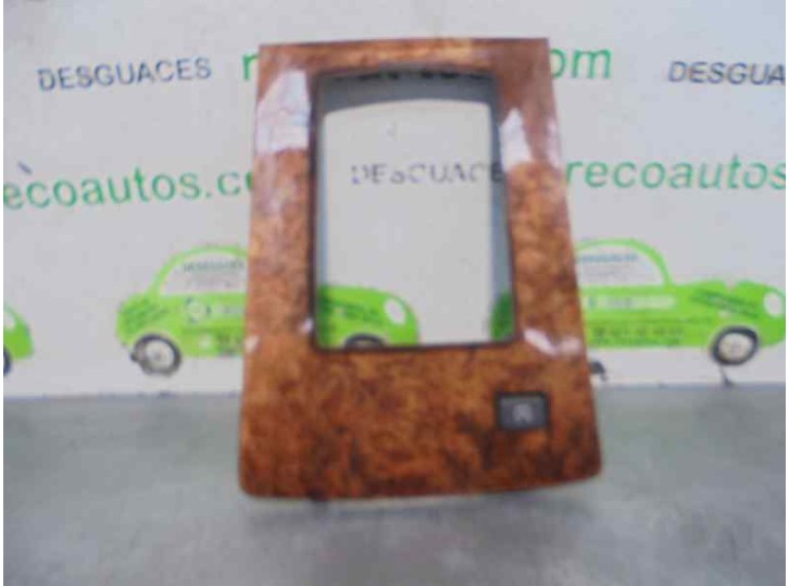 Recambio de moldura para cadillac srx 3.6 v6 cat referencia OEM IAM 25749095 10096101 