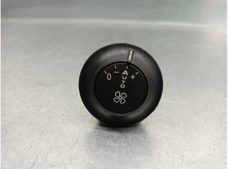 Recambio de mando climatizador para lancia phedra (180) 2.2 jtd 16v emblema referencia OEM IAM 1488941077  