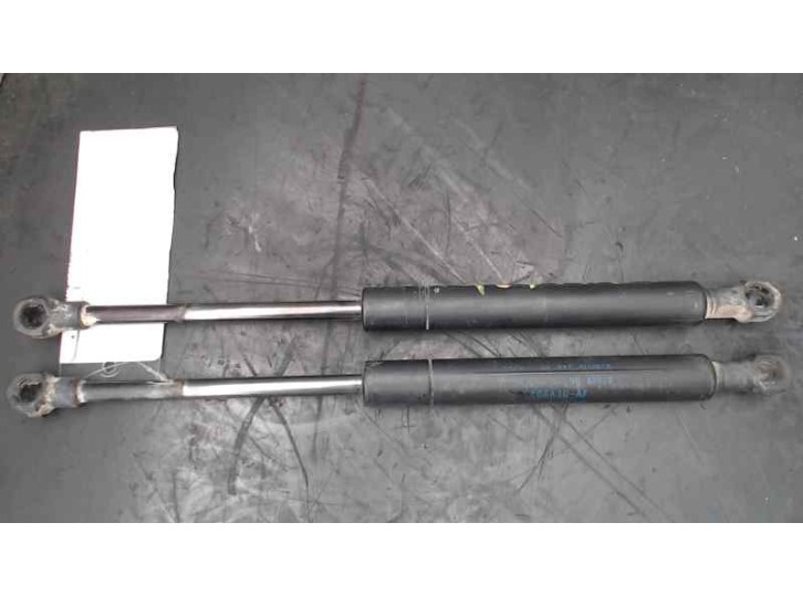 Replacement trunk / tailgate shock absorbers for Ford Focus Berlina (CAK) 1.6 16V CAT OEM IAM reference 3M51A406A10AF 