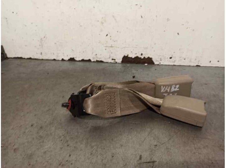 Replacement seatbelt buckle for SsangYong Kyron 2.0 OEM IAM reference 06J07 REAR LEFT + CENTER 5 DOORS