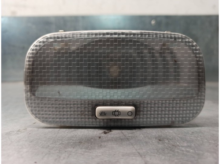 Recambio de luz interior para peugeot 5008 active referencia OEM IAM 9682063980 