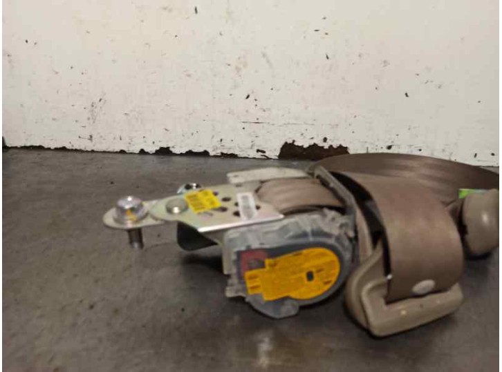 Recambio de cinturon seguridad delantero derecho para ssangyong kyron 2.0 referencia OEM IAM 746080901AN PRETENSOR 5 PUERTAS