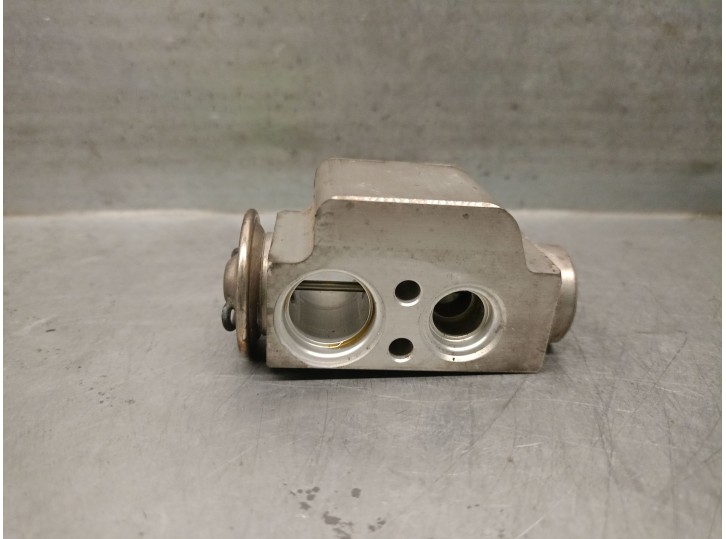 Recambio de valvula expansion para porsche cayenne (9pa) 3.2 referencia OEM IAM 7L0820679B 52415754