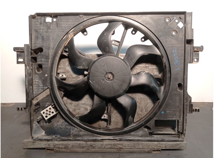 Recambio de electroventilador para renault captur ii (hf_) tce 155 (hfmn) referencia OEM IAM 214810411R MM11978 VALEO