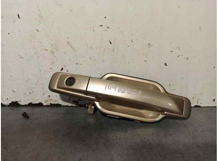 Replacement front left exterior door handle for SsangYong Kyron 2.0 OEM IAM reference 7244031000 5 DOORS