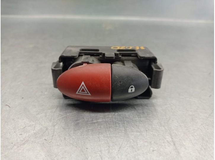 Recambio de warning para renault twingo authentique referencia OEM IAM 8200214896A  