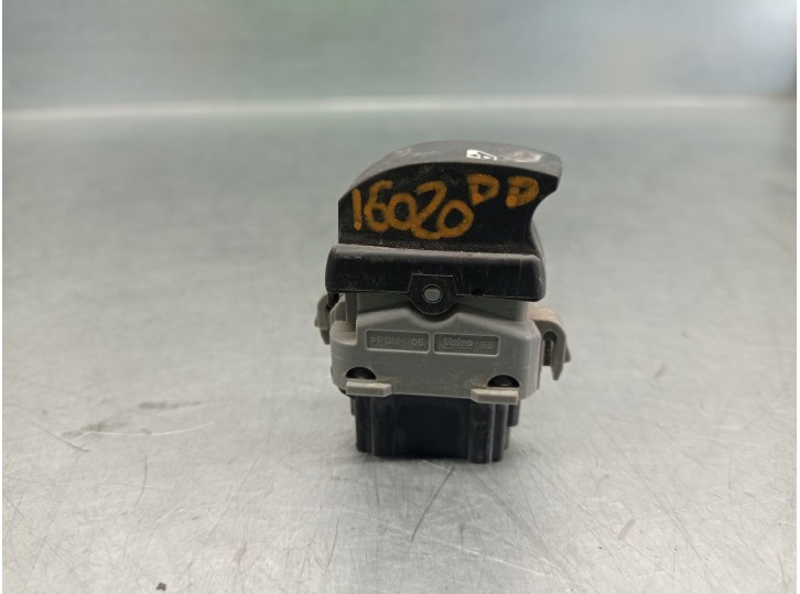 Recambio de mando elevalunas delantero derecho para renault twingo authentique referencia OEM IAM 