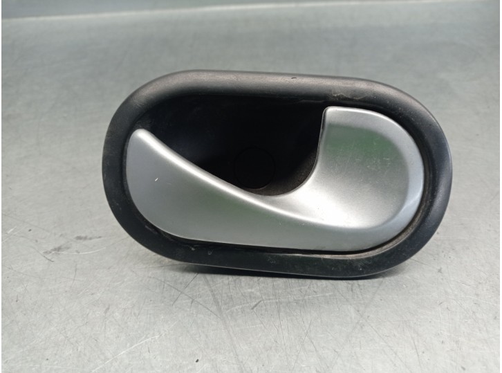 Recambio de maneta interior delantera derecha para renault twingo authentique referencia OEM IAM   3 PUERTAS