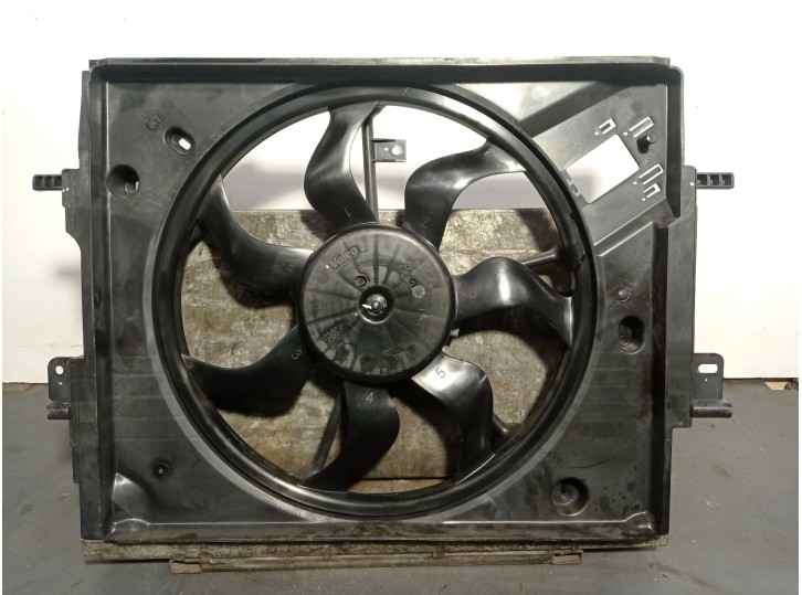 Recambio de electroventilador para dacia sandero iii 1.0 tce 90 referencia OEM IAM 214813070R  T212360G VALEO