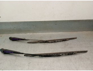 Recambio de brazo limpia delantero derecho para mercedes-benz clase s (w126) berlina+coupe sec 560 referencia OEM IAM A126820304