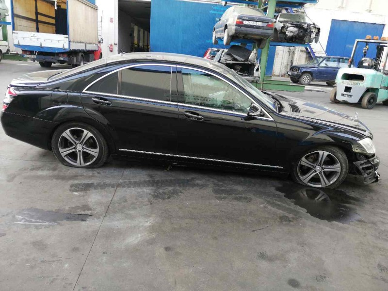 mercedes-benz clase s (w221) berlina del año 2007