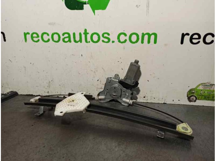 Recambio de elevalunas trasero izquierdo para ssangyong kyron 2.0 referencia OEM IAM 8810021002 2 PINES 5 PUERTAS