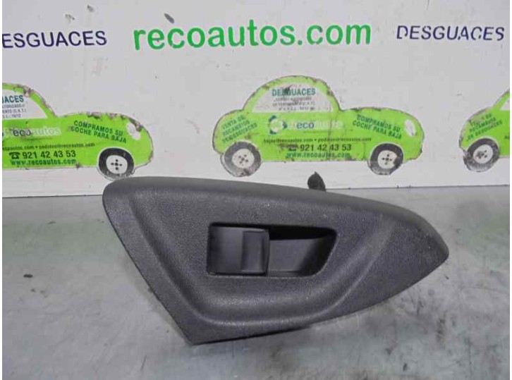Recambio de mando elevalunas delantero derecho para toyota aygo 1.0 cat referencia OEM IAM 