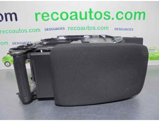 Recambio de apoyabrazos central para volkswagen golf vi (5k1) 2.0 tdi referencia OEM IAM 1K5864251C 