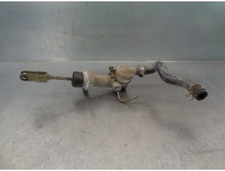 Recambio de bomba embrague para nissan vanette (c 220) 2.0 diesel referencia OEM IAM 3061001C10 