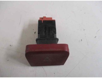 Replacement hazard warning switch for Citroën C4 Grand Picasso 1.6 16V HDi FAP OEM IAM reference 68767 