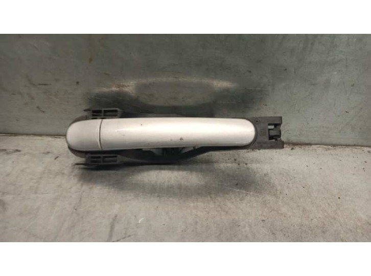 Recambio de maneta exterior trasera derecha para skoda superb (3u4) 1.9 tdi referencia OEM IAM 8Y0837885  