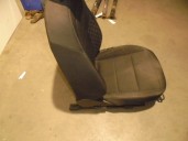 Recambio de asiento delantero izquierdo para skoda superb (3v3) active referencia OEM IAM TELA NEGRA 5 PUERTAS
