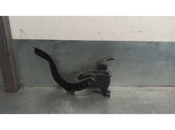 Recambio de potenciometro pedal para skoda superb (3u4) 1.9 tdi referencia OEM IAM 8D1721523F 6PV00837603 
