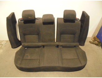 Recambio de asientos traseros para skoda superb (3v3) active referencia OEM IAM TELA NEGRA 5 PUERTAS