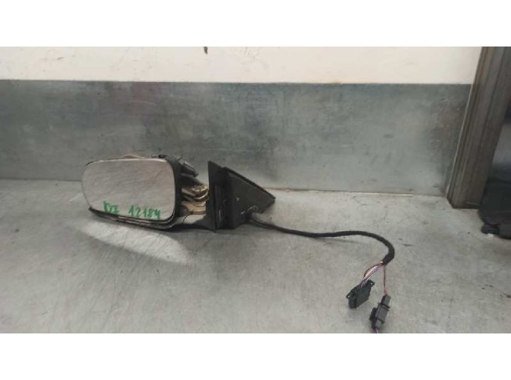 Replacement left wing mirror for Skoda Superb (3U4) 1.9 TDI OEM IAM reference 3B0857933 7 PINS 