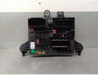 Recambio de caja reles / fusibles para opel insignia a (g09) 2.0 cdti 4x4 (68) referencia OEM IAM 544949969 