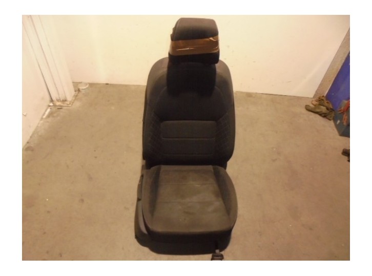 Recambio de asiento delantero derecho para skoda superb (3v3) active referencia OEM IAM TELA NEGRA 5 PUERTAS