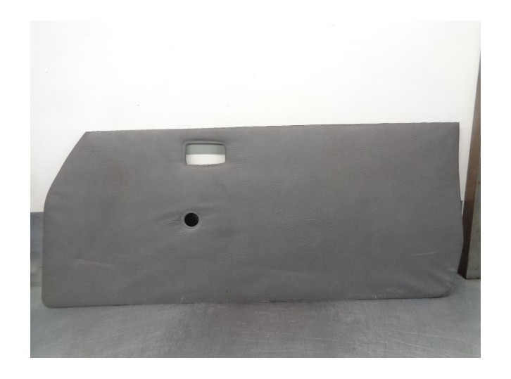 Recambio de guarnecido puerta delantera derecha para nissan vanette (c 220) 2.0 diesel referencia OEM IAM 8090018C00  