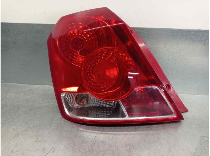 Recambio de piloto trasero izquierdo para daewoo kalos 1.4 se referencia OEM IAM 96540268  5 PUERTAS