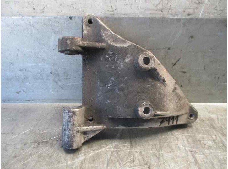 Recambio de soporte motor para audi a4 avant (b5) 2.5 v6 24v tdi referencia OEM IAM 059260885E 