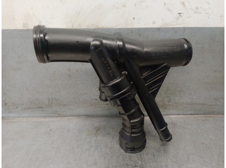 Recambio de tubo para seat leon st (5f8) 1.6 tdi referencia OEM IAM 04L121071E 