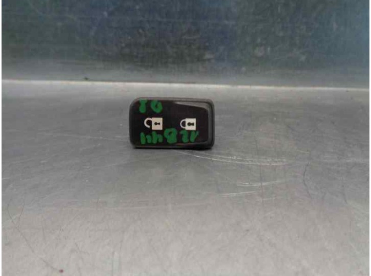 Recambio de mando para volvo c30 2.4 20v diesel referencia OEM IAM 30773333 