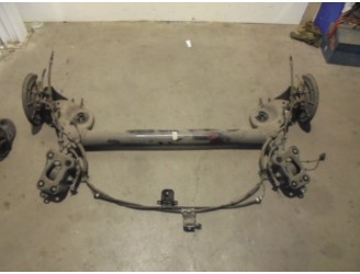 Recambio de puente trasero para fiat tipo ii (357) fam easy referencia OEM IAM PARA DISCOS DE 5 AGUJEROS BURRA 16