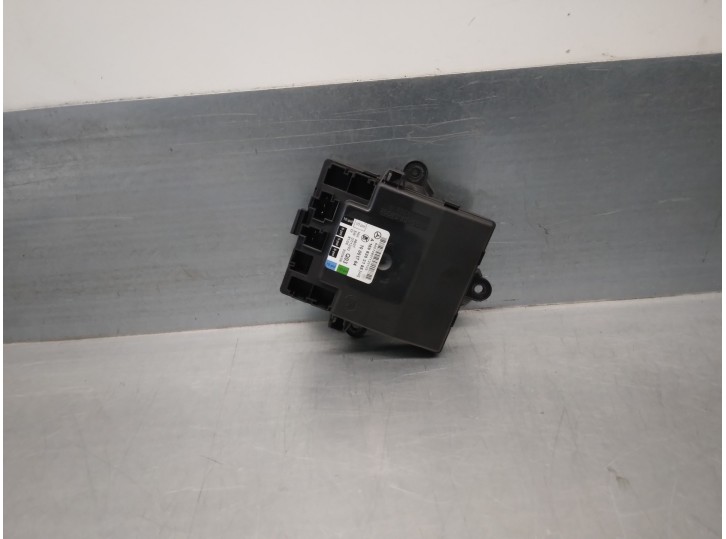 Recambio de modulo electronico para mercedes-benz clase b (w245) 2.0 cdi cat referencia OEM IAM A1698203185  