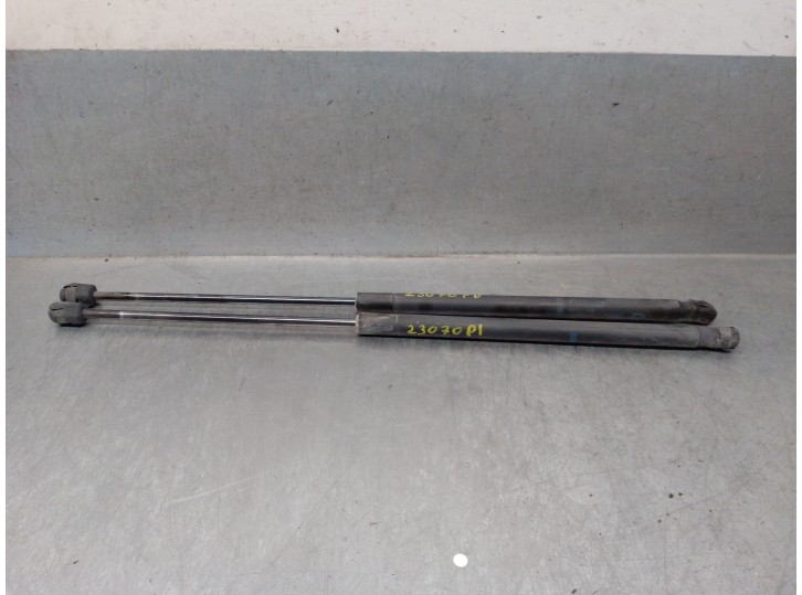 Recambio de amortiguadores maletero / porton para mazda 3 (bk) 1.6 (bk14) referencia OEM IAM BP4K63620C BP4K63620C 