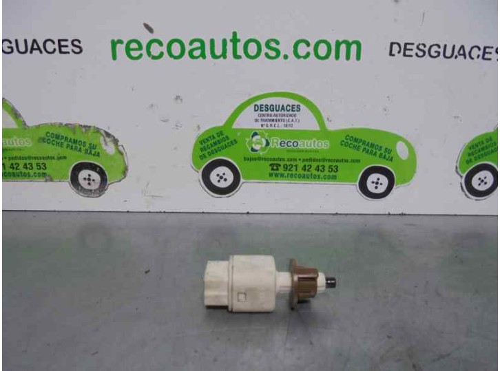 Recambio de interruptor para toyota aygo 1.0 cat referencia OEM IAM 2702K59  