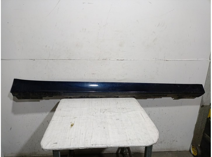 Recambio de faldon lateral para bmw 3 touring (f31) 320 d referencia OEM IAM 51777312752 51777312752 