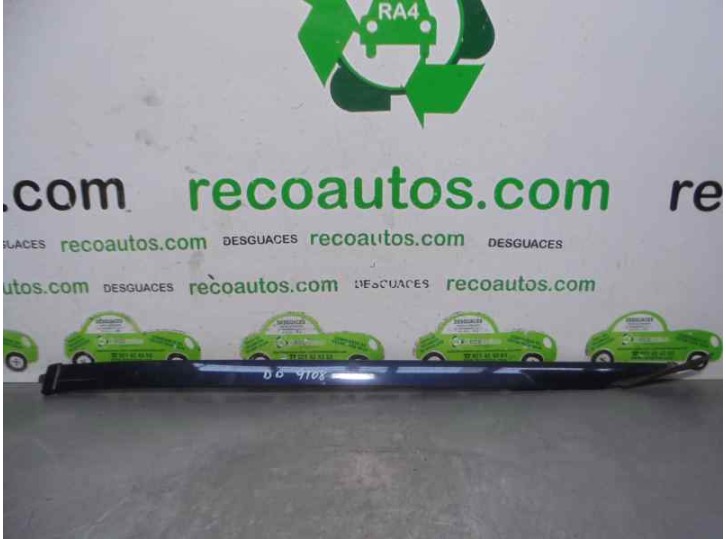 Recambio de molduras delanteras para cadillac srx 3.6 v6 cat referencia OEM IAM 614704195  