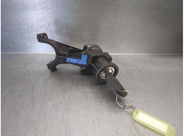 Replacement ignition switch for Fiat Tipo II (357) fam easy OEM IAM reference 00519773450 61232900 
