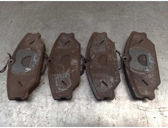 Recambio de pastillas de freno para renault scenic ii 1.9 dci diesel referencia OEM IAM FD4960  