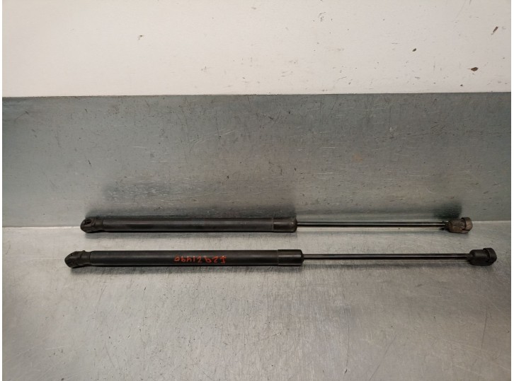Replacement boot / tailgate gas struts for Audi A2 (8Z0) 1.4 TDi OEM IAM reference 8Z0827552C 8Z0827552C 