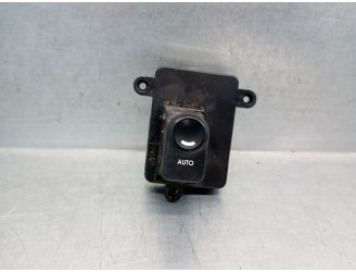 Recambio de mando elevalunas delantero derecho para hyundai i30 1.6 crdi cat referencia OEM IAM 935752L000 935752L000 