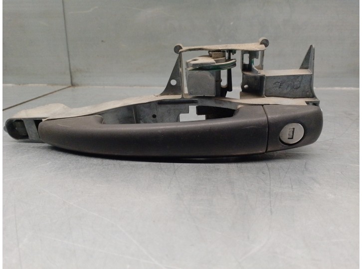 Recambio de maneta exterior delantera izquierda para fiat scudo combi (272) 2.0 jtdm referencia OEM IAM 9681634788  