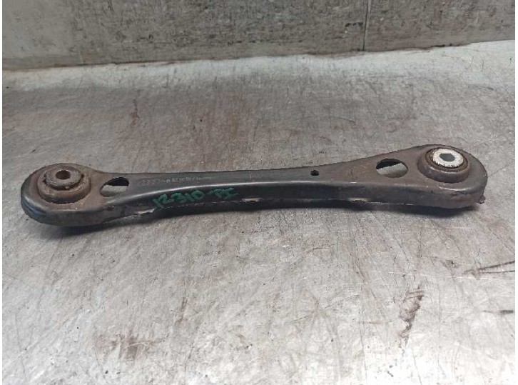 Replacement rear left lower suspension arm for Audi A4 Avant (8E5) 1.8 20v OEM IAM reference 8E0501529K 