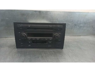 Recambio de sistema audio / radio cd para audi a4 avant (8e5) 1.8 20v referencia OEM IAM 8E0035195M 