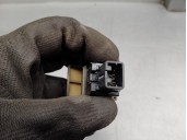 Replacement hazard warning switch for Suzuki Swift Saloon (MZ) 1.3 16V CAT OEM IAM reference 3743062JA0P4Z 